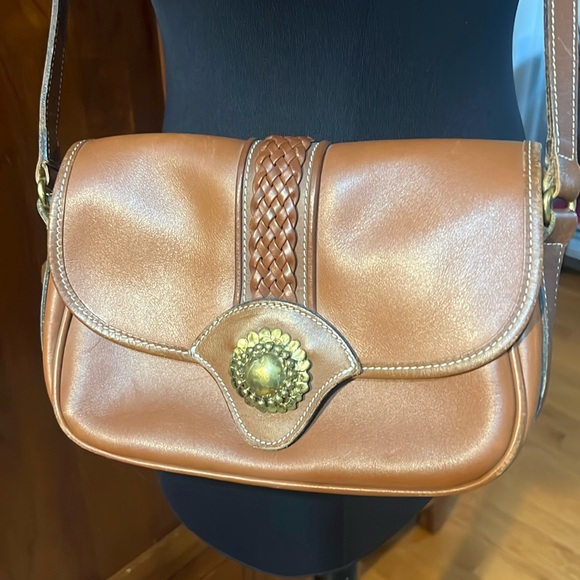 Bar Harbor Classic Handbags - Bar Harbor Leather and Brass Shoulder Crossbody Saddle Bag